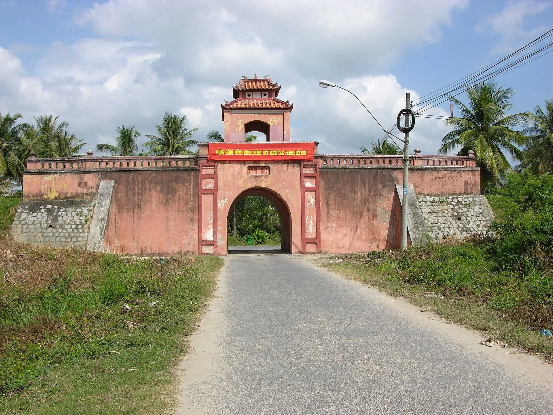 Thành cổ Diên Khánh